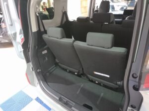 トヨタ 新型 シエンタ 車中泊 荷室容量 おすすめグレード 3列使用時
