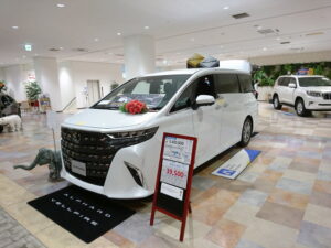 トヨタ 新型 アルファード ヴェルファイア 2023 納期 価格 グレード 展示